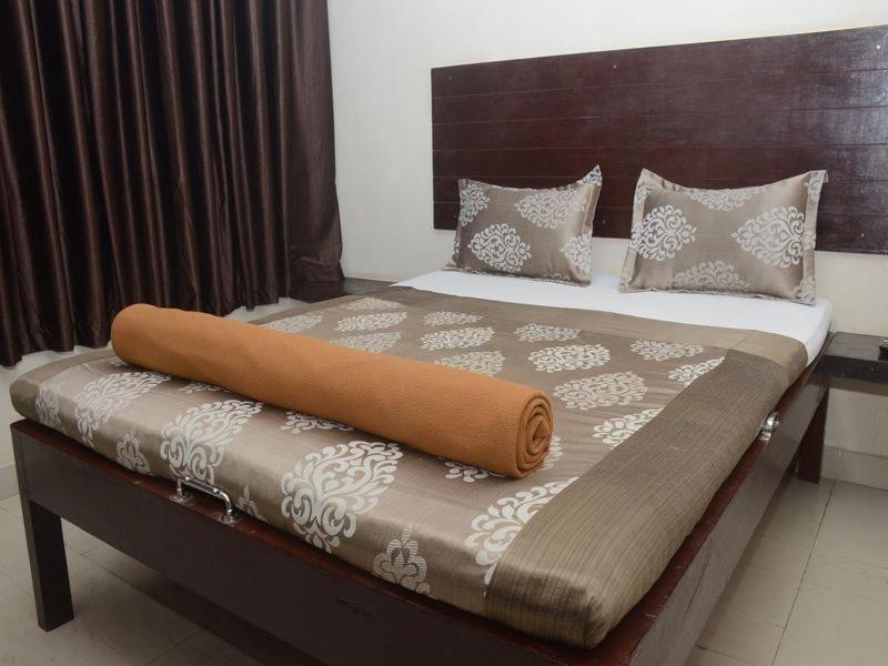 Nilraj Lodge Ратнагири Экстерьер фото
